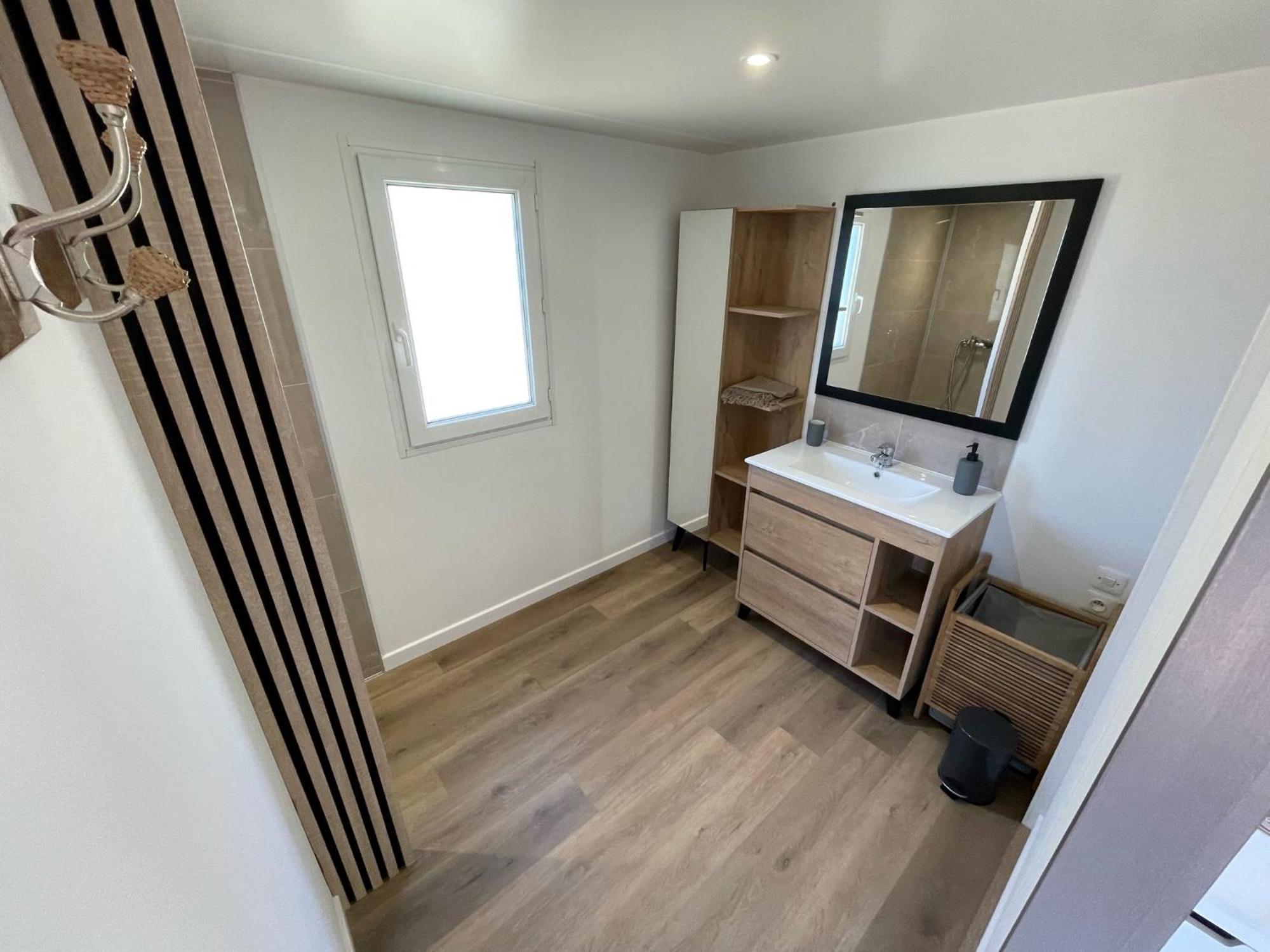 Mobil-home En Pleine Nature A 3 Mins Du Du Salagou Avec Vue Panoramique Camping