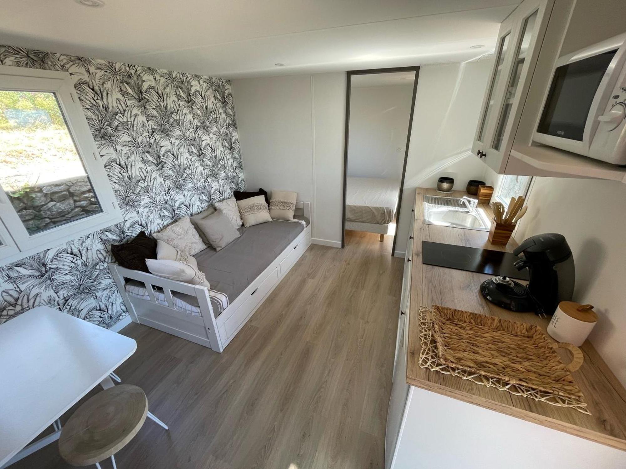 Mobil-home En Pleine Nature A 3 Mins Du Du Salagou Avec Vue Panoramique